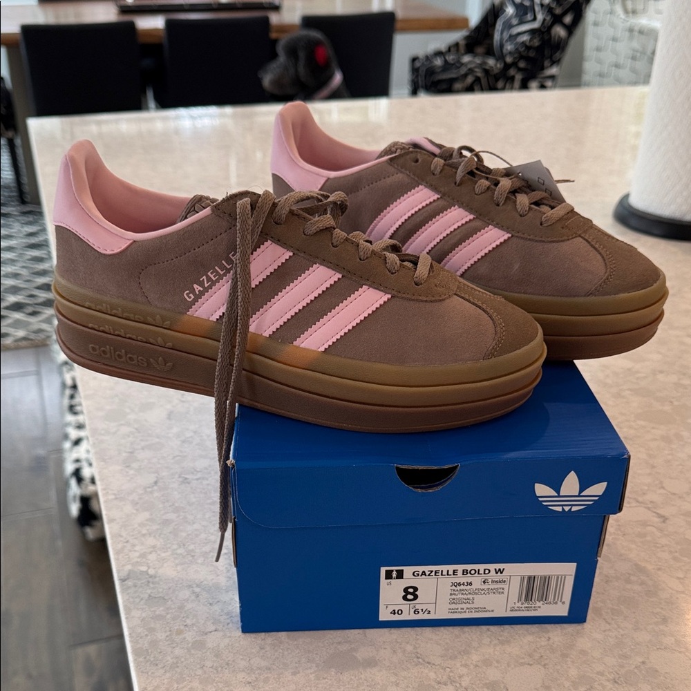 Adidas Gazelle Bold W, brown and pink, size 8 BRAND NEW
